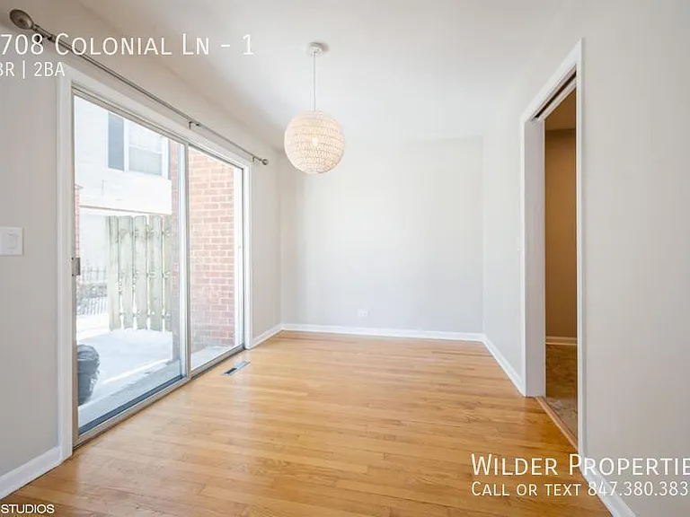 1708 Colonial Ln #1 — Photo 3