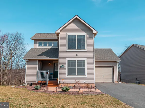 208 Sycamore Ct, Tannersville, PA 18372