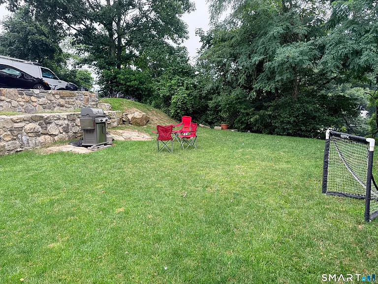 17 Laura St — Photo 22