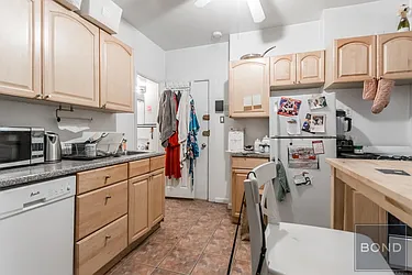 Rented by Bond New York