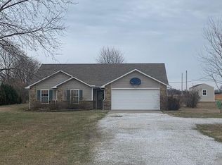 19113 Jaguar Rd, Neosho, MO 64850