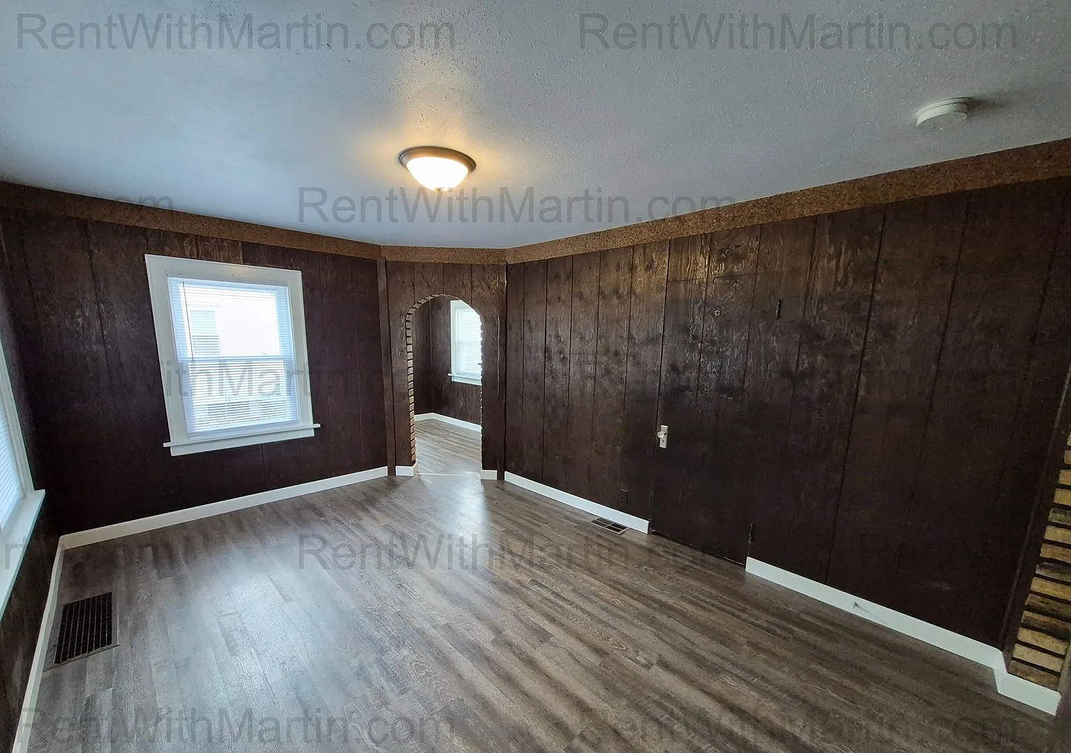 For Rent- 1212 Forest Ave — Photo 2