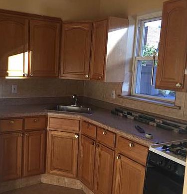 2nd image of 3259 33rd St