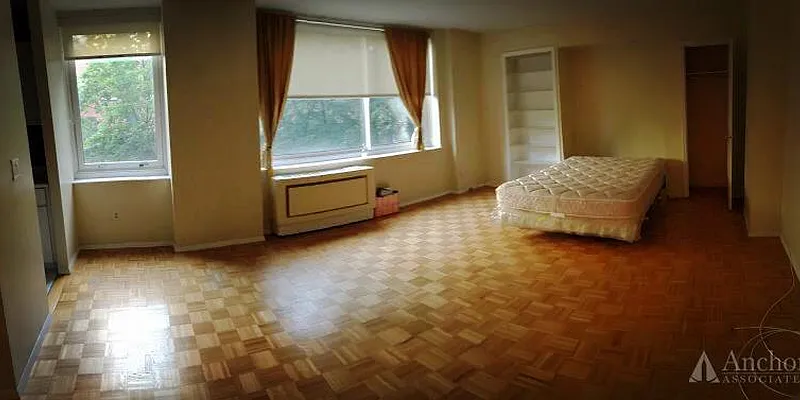 Rented by Anchor Associates | media 22