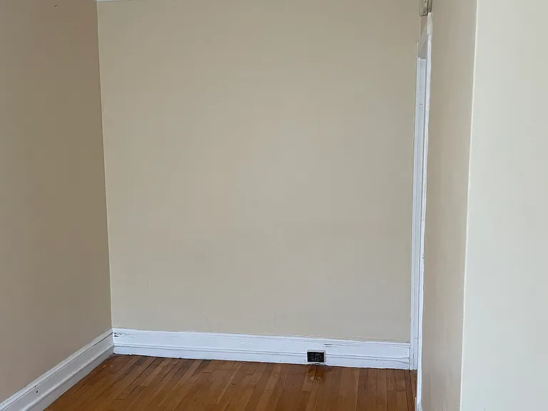 819 Congress St #7 — Photo 10
