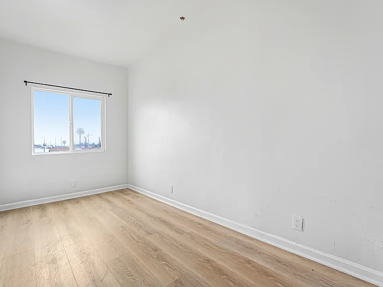 9124 S Broadway #8 — Photo 9