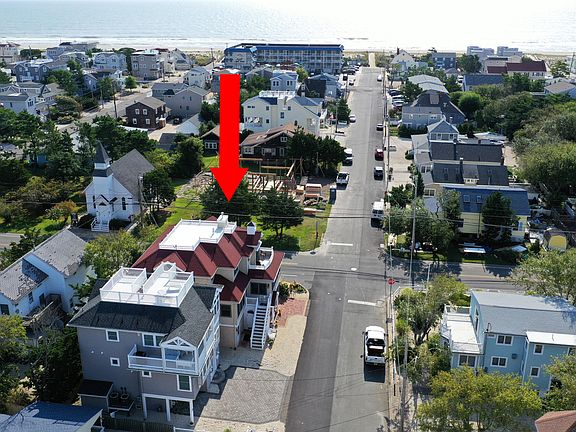 3rd image of 29 E 23rd St #A