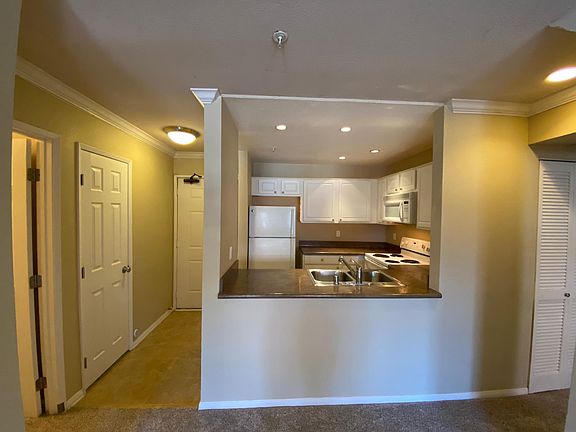 2nd image of 8889 Caminito Plaza Centro #7110