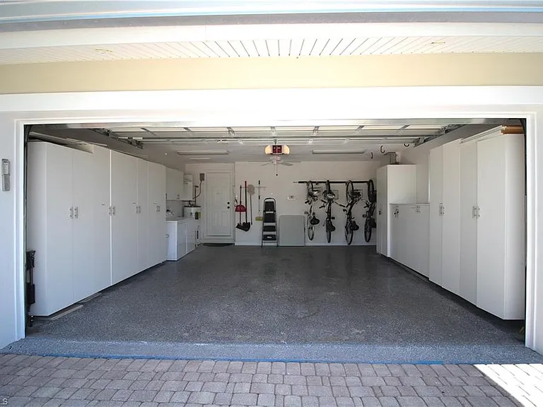 1645 Mullet Ct — Photo 36
