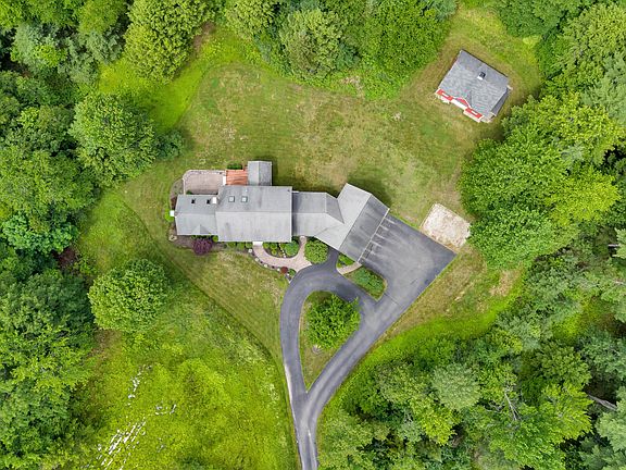 5th image of 23 Porcupine Ridge Way
