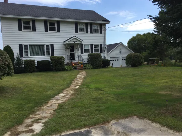 70 North Hill Road, Buckfield, ME 04220