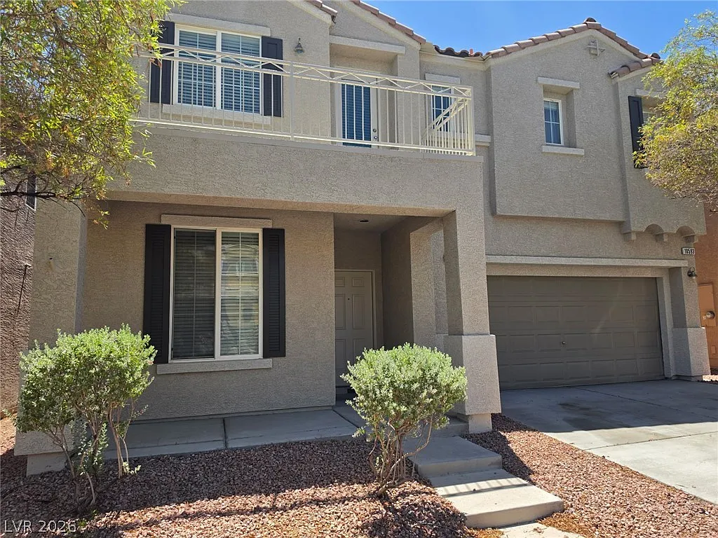 4 bed, 2.5 bath, 2199 sqft, $2,000 — Photo 2