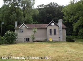 108 W Mountain Rd, Olyphant, PA 18447