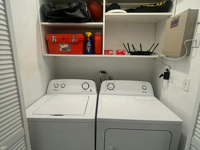 Laundry In-Unit