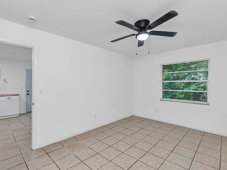 506 NE 28th Ave #C — Photo 6