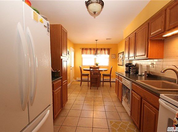 5th image of 109 Julbet Dr