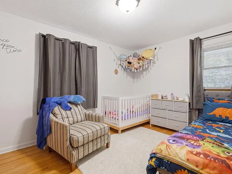 3308 Roosevelt Ct NE — Photo 9