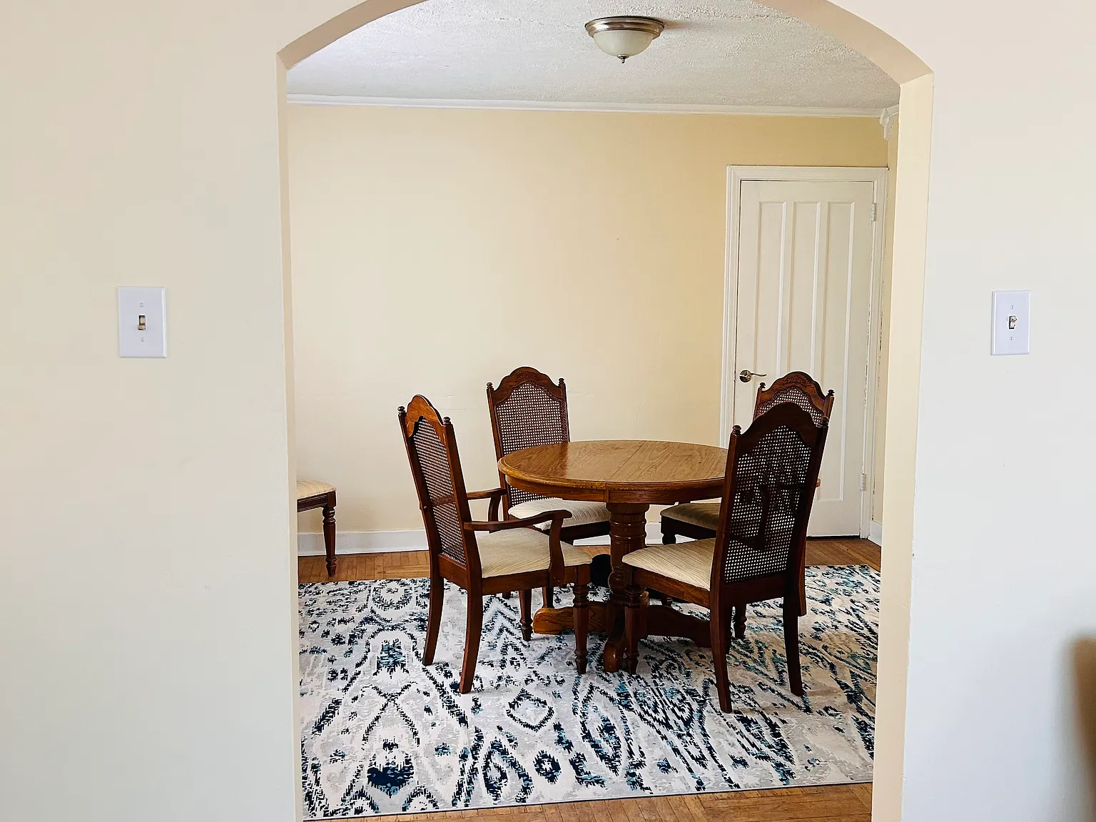 3 bed, 1248 sqft, $2,500 — Photo 4