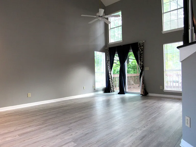 3061 Liberty Hills Dr — Photo 4