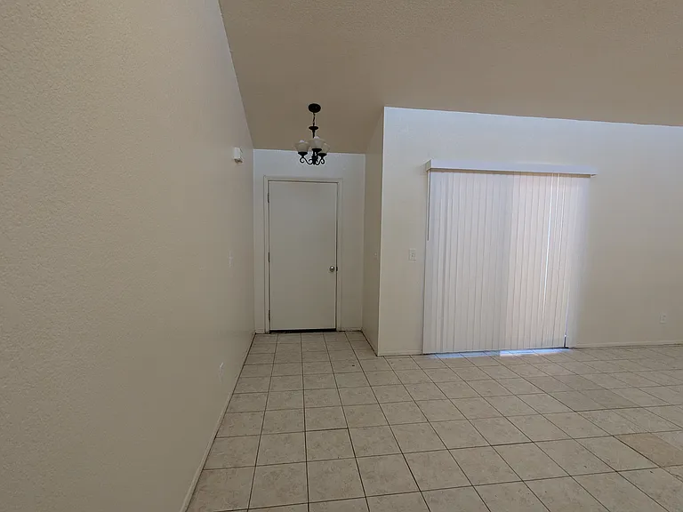 1477 E 27th Ave #1 — Photo 10