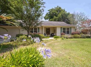 3430 Arizona Dr, Pensacola, FL 32504