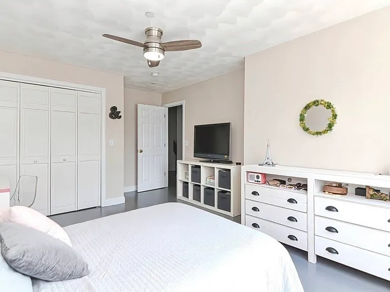 39 Curve St — Photo 12