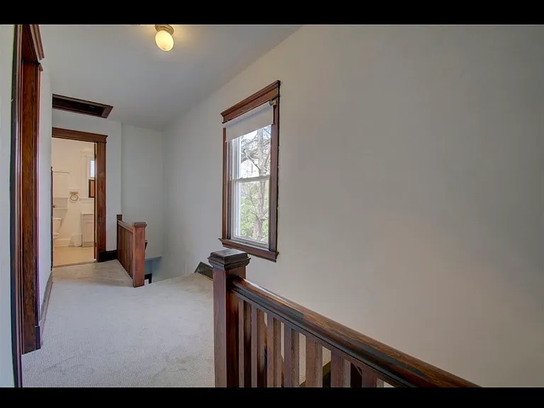 1209 Scott St — Photo 8
