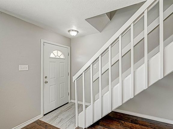 5th image of 7050 Inwood Park Dr APT 115