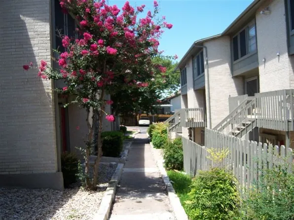2124 Burton Dr APT 162, Austin, TX 78741