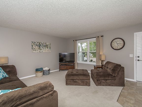 5th image of 1258 Rich River Way