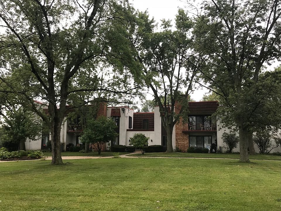 1st image of 731 Fullerton Ct #107