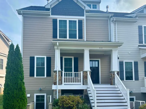 514 Trailside Dr, Charlottesville, VA 22911