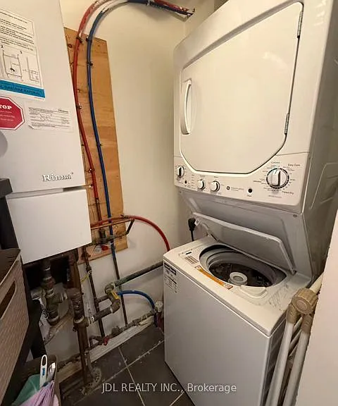 10 Carnation Ave #7 — Photo 14