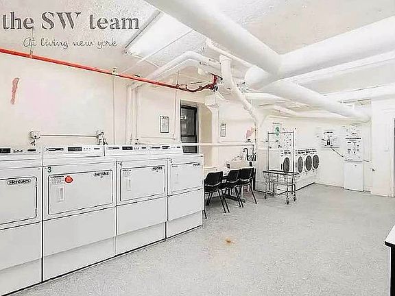 5th image of 78 Manhattan Ave #4CC