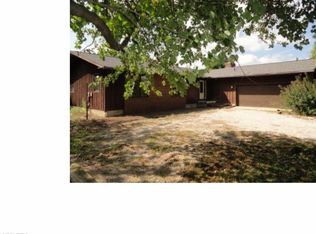 7427 Seasons Rd, Kent, OH 44240