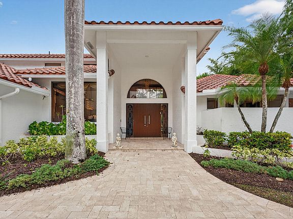 2nd image of 3271 Harrington Drive