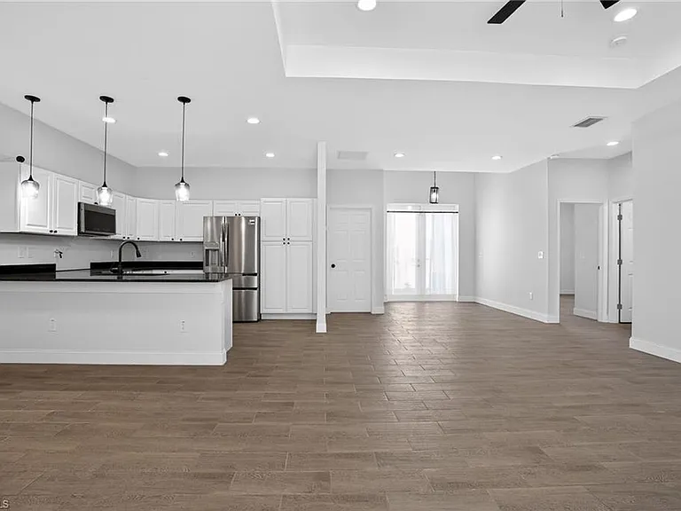 4630 Gene Ave N — Photo 7