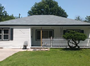 2238 S Pinecrest Ave, Wichita, KS 67218