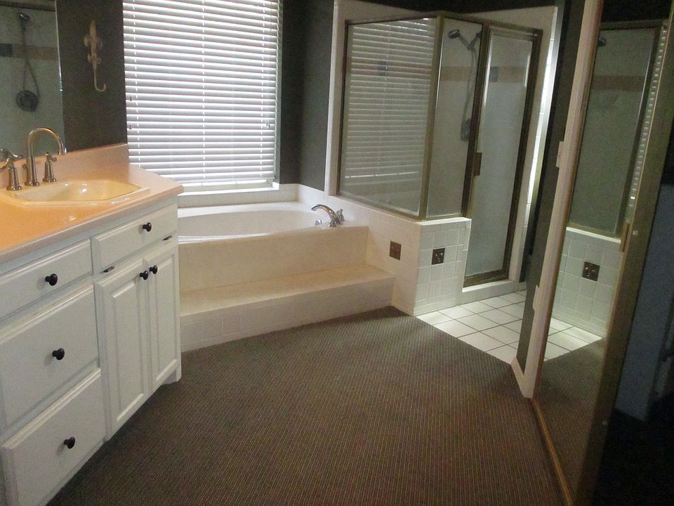 Spacious master bath