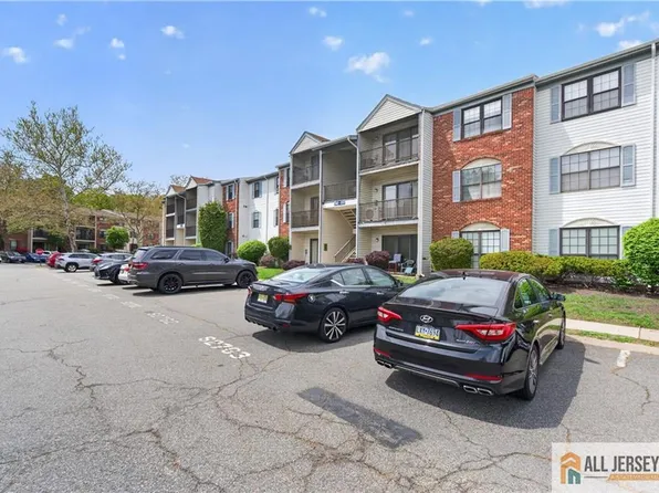 343 Lancaster Ct #D, Piscataway, NJ 08854