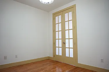 Rented by Rennit Inc.