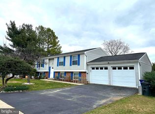 8200 Cambourne Ct, Gaithersburg, MD 20877