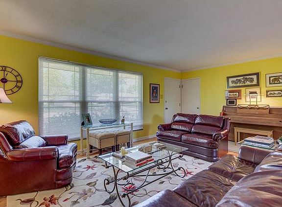 5th image of 9614 Carrimae Ct