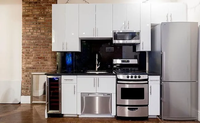 Rented by Douglas Elliman | media 28