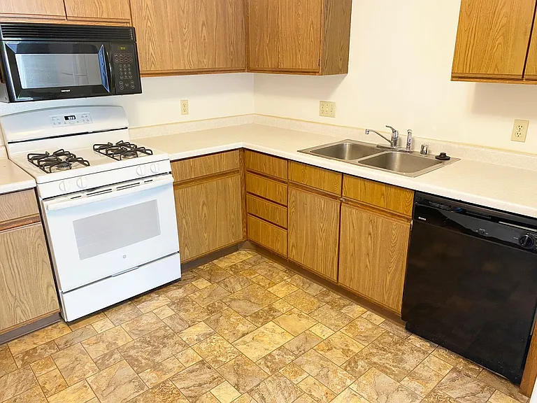 4PLEX-1912 Carol Dr — Photo 8