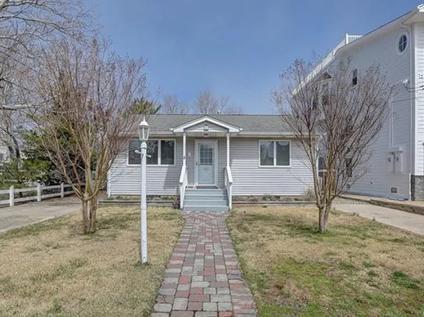 15 N 15th St, Beach Haven, NJ 08008