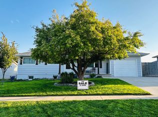 304 E Hillcrest Ave, Cimarron, KS 67835