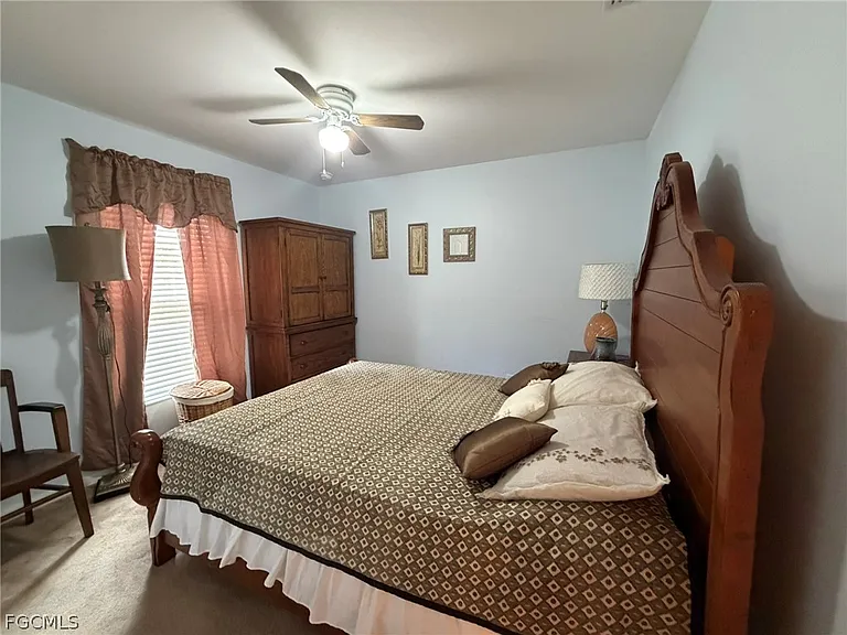 3732 NE 12th Pl — Photo 34