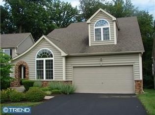 16 Pyles Mountain Ln, Avondale, PA 19311