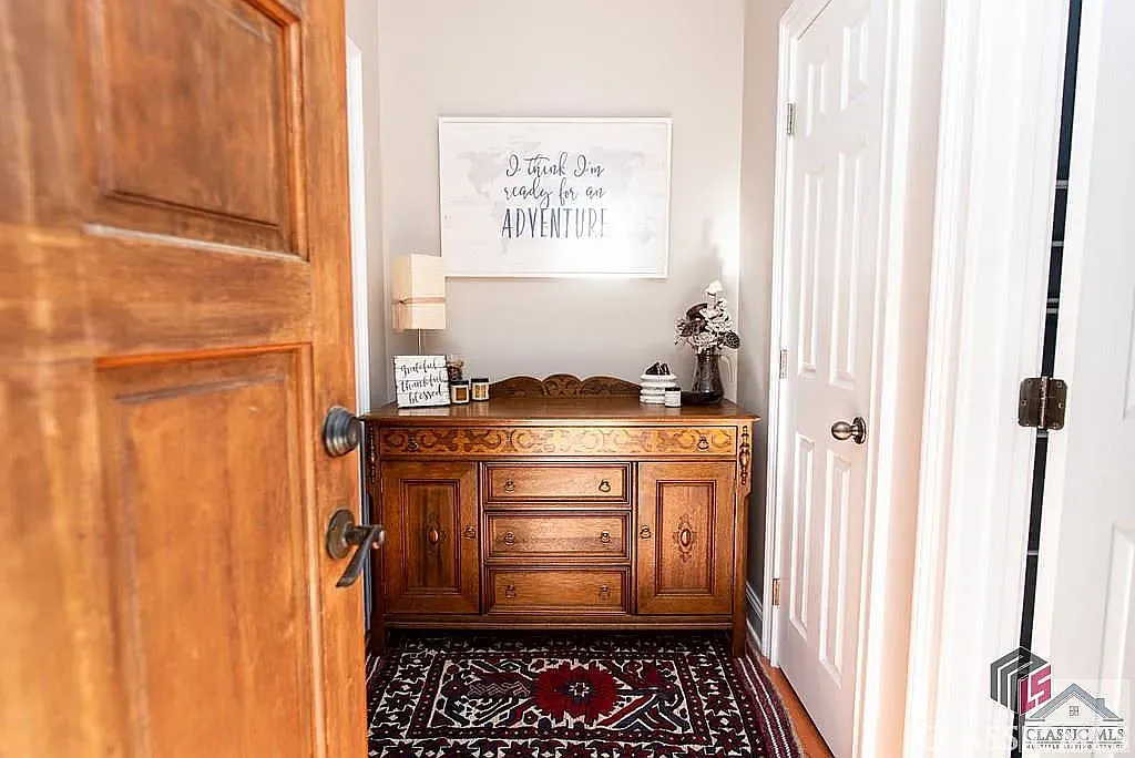 3 bed, 1582 sqft, $1,900 — Photo 3